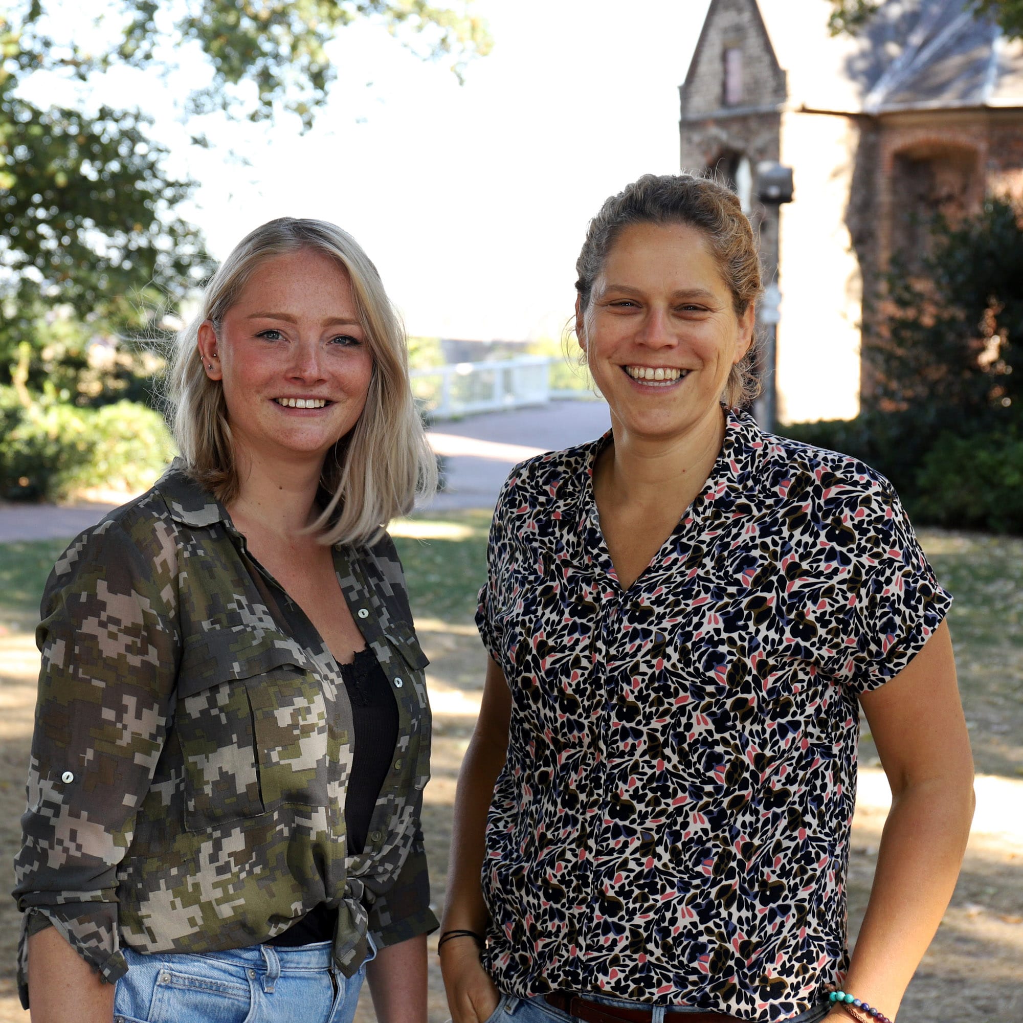 Impact024-Tess-en-Elles