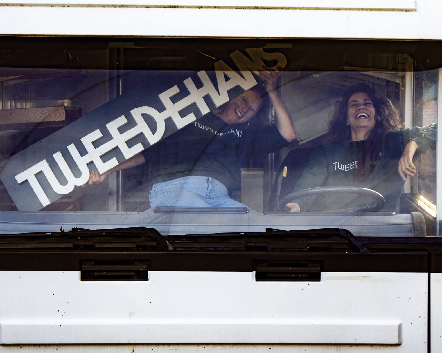 TWEEDEHANS-LotteEva_InSRVWagen