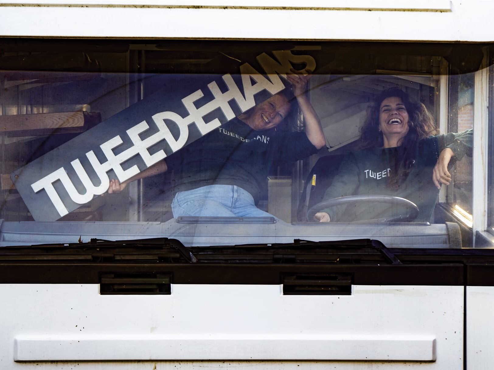 TWEEDEHANS-LotteEva_InSRVWagen